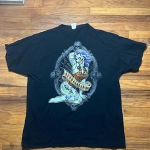 Glow in the dark Zombie pin up girl tee